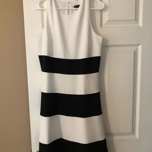 Ann Taylor black and white knee length dress